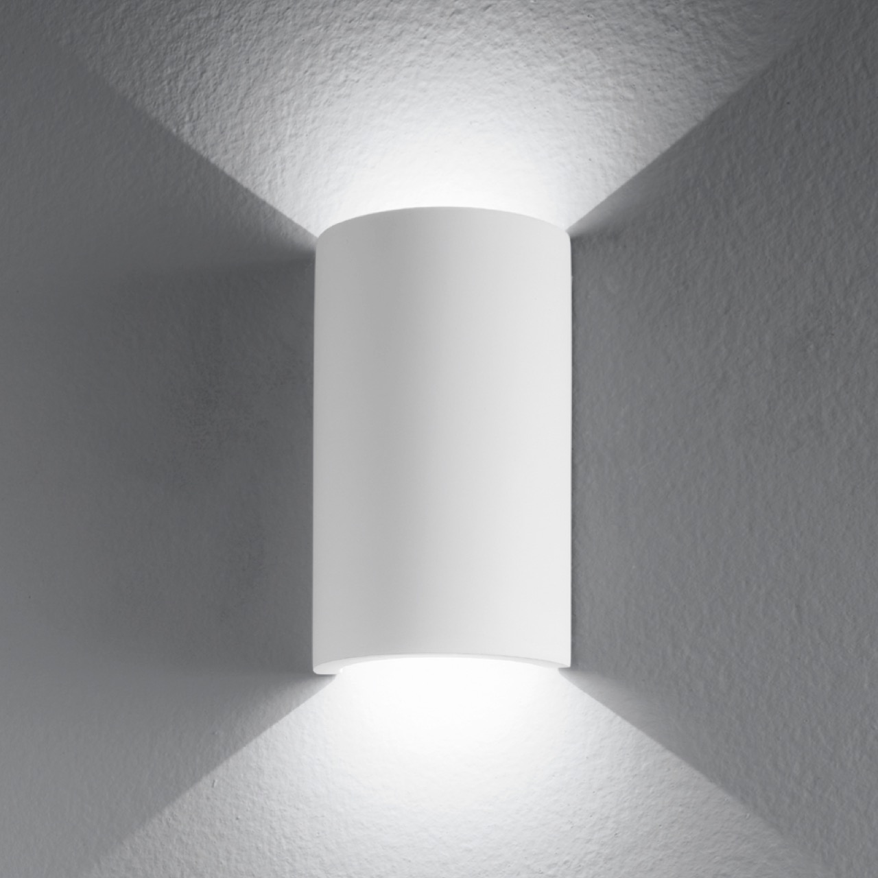 Wandleuchte Charme von DLS Lighting in weiß
